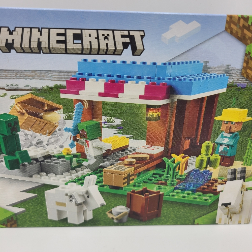 LEGO Minecraft The Bakery 21184 Retired New In Box - Picture 2 of 8
